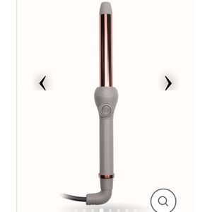 NWT Titanium Hair Curling Iron